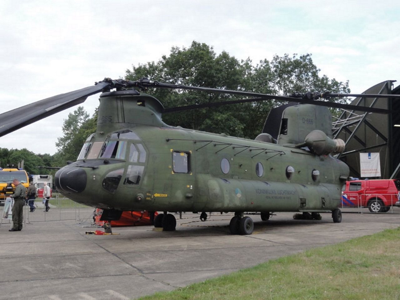 Net-Maquettes — CH-47D/F, várias galerias extensas