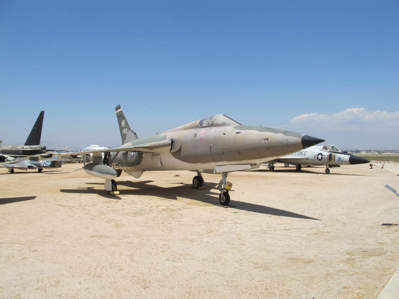 Net-Maquettes — F-105B/G: 102 + 18 + 161 fotografias