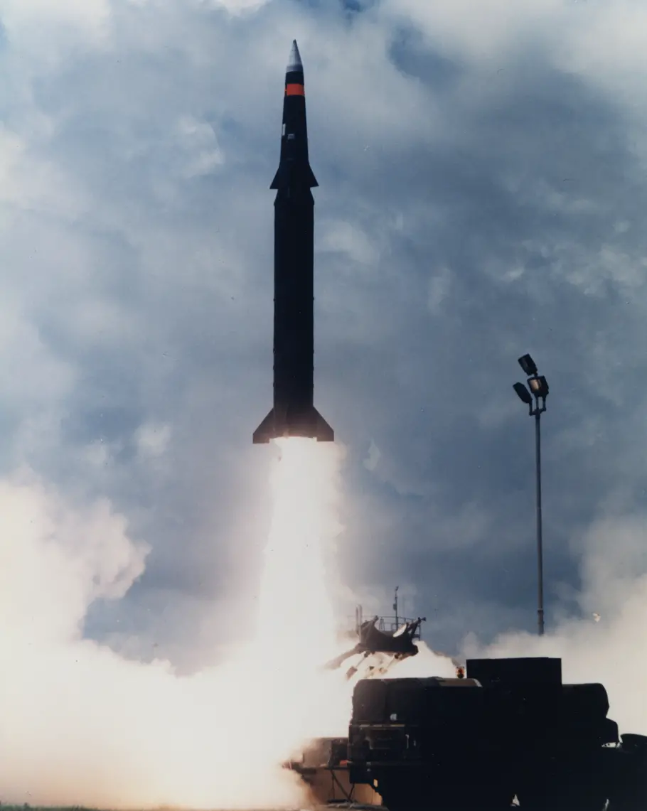 Smithsonian — Pershing II, galeria e história